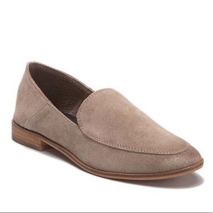 Dolce Vita Pixie Loafer Almond 7